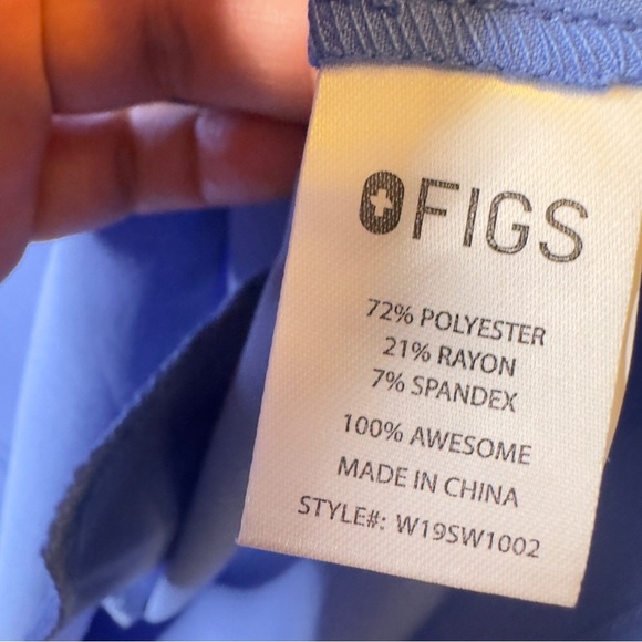 FIGS Ceil Blue Women's Scrub Top - Picture 5 of 5